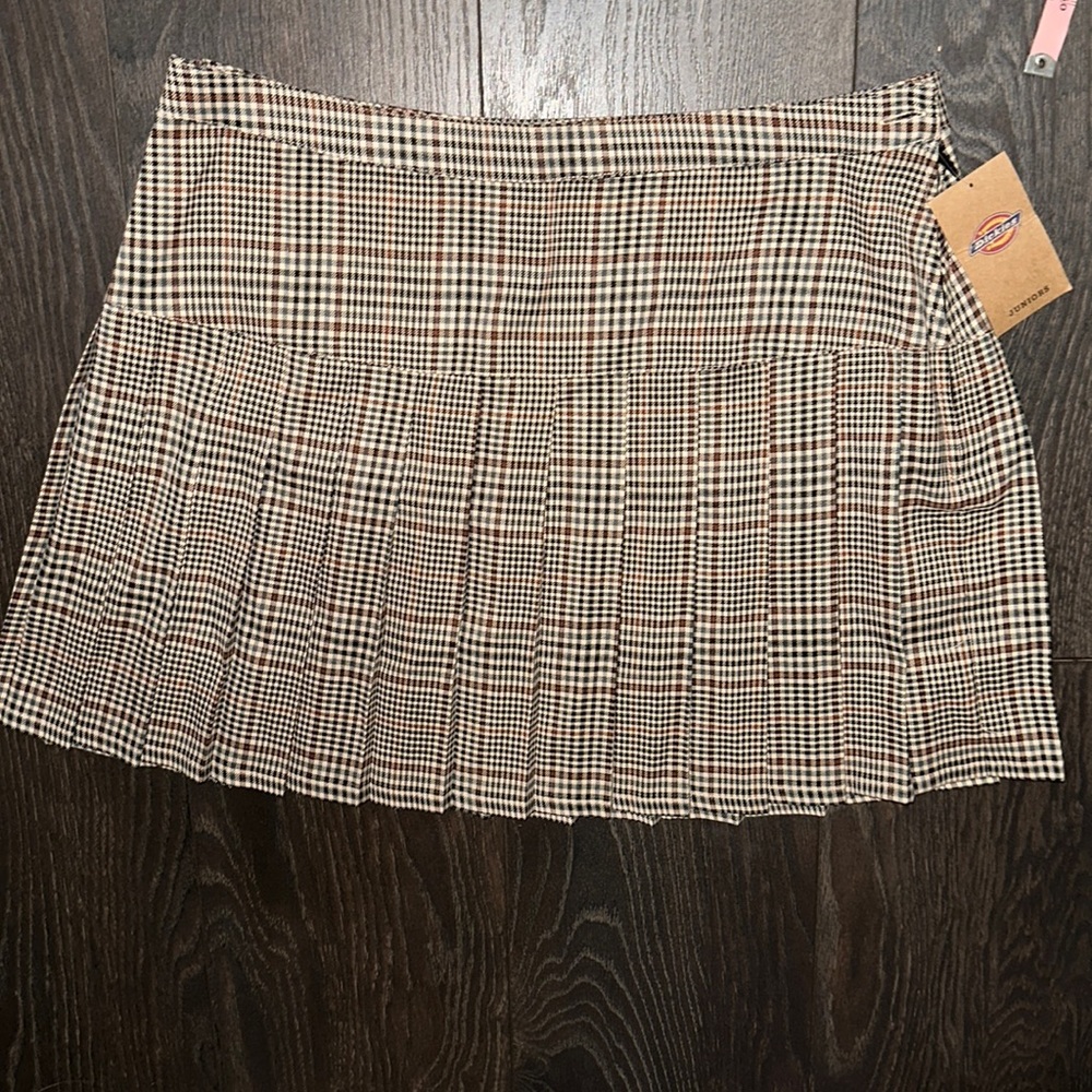 NWT dickies pleated skirt